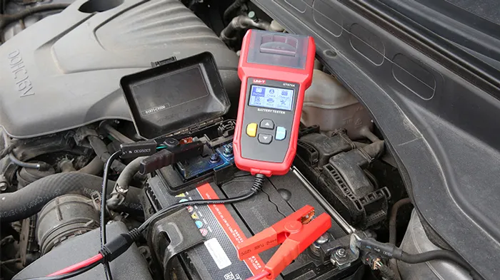 UNI-T tester μπαταρίας αυτοκινήτων UT675A με κροκοδειλάκια & εκτυπωτή
